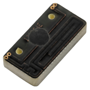 Long Range Passive RFID Tag with Anti-Metal Feature